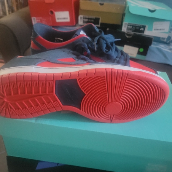 Reverse Shark Nike Dunk Low Size 10.5 - Picture 5 of 5